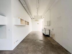 Noble Warehouse (D13), Factory #633725321